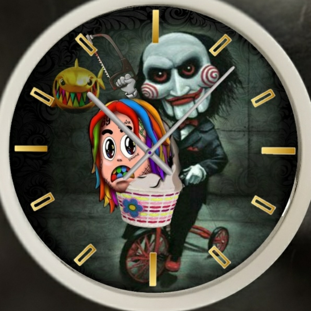 Tekashi saw shark clock - Picture 2 of 3